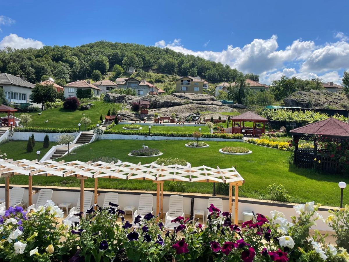 Hotel Elit Kirkovo  Exteriör bild