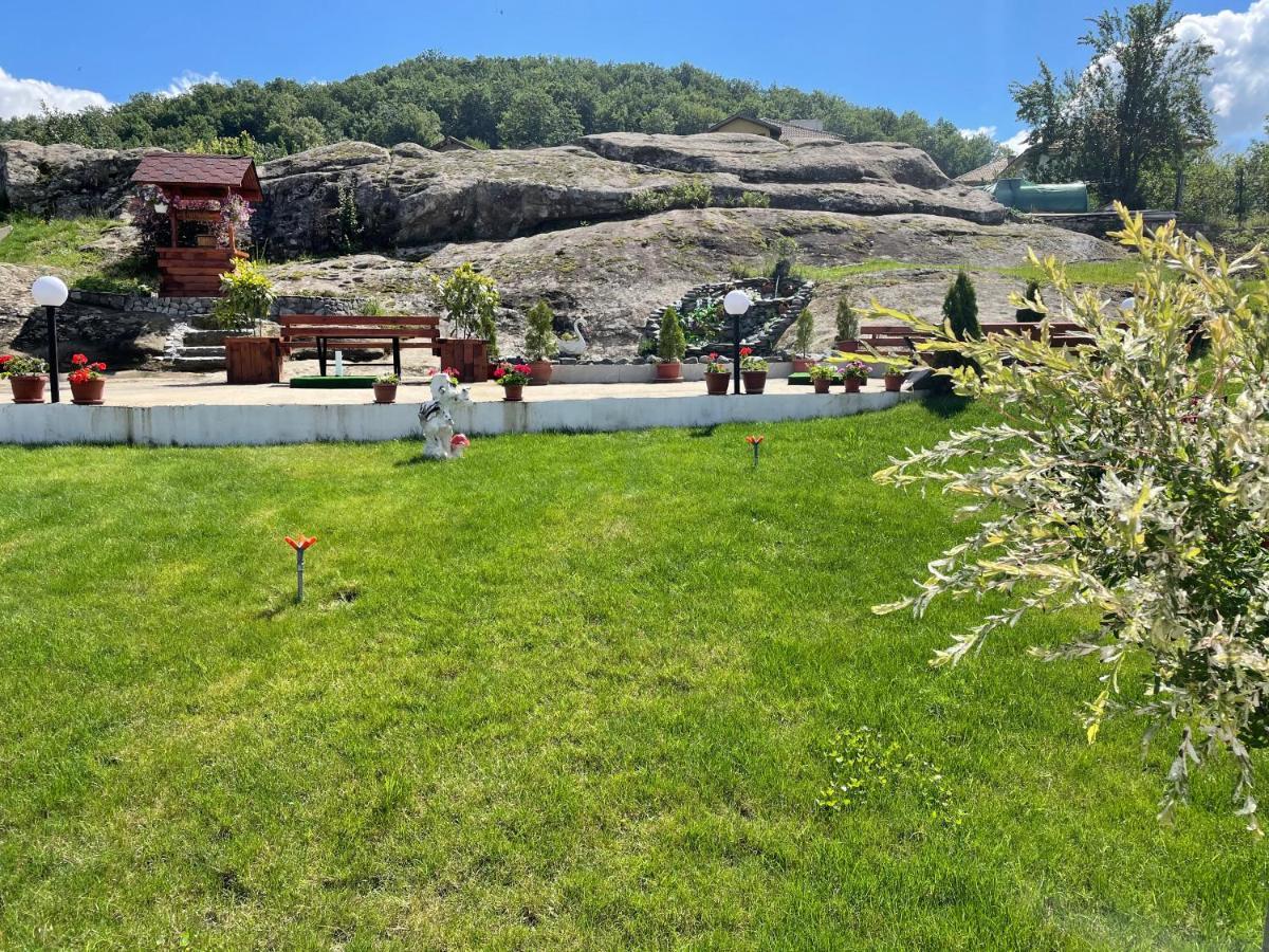 Hotel Elit Kirkovo  Exteriör bild