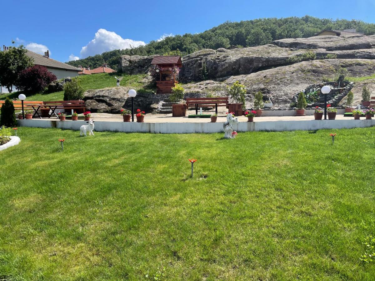 Hotel Elit Kirkovo  Exteriör bild