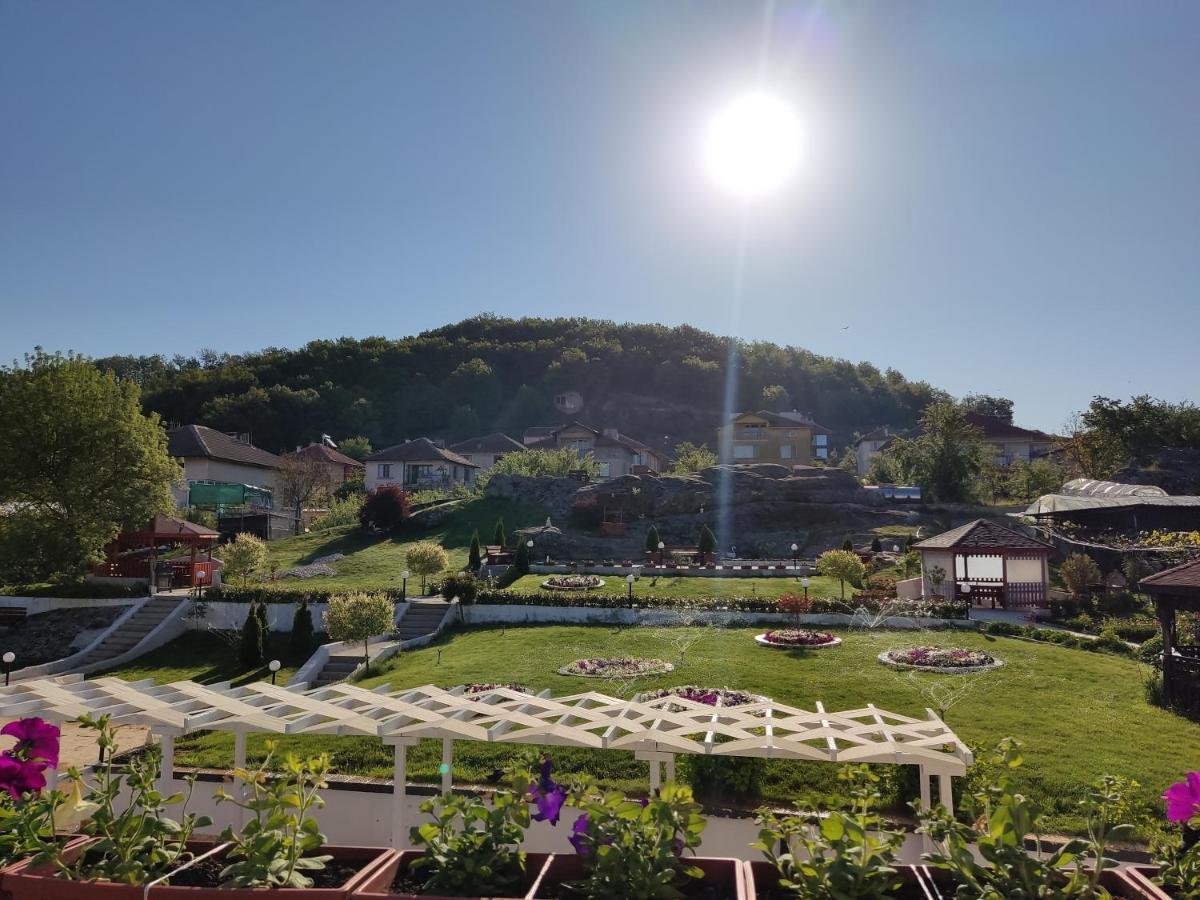 Hotel Elit Kirkovo  Exteriör bild