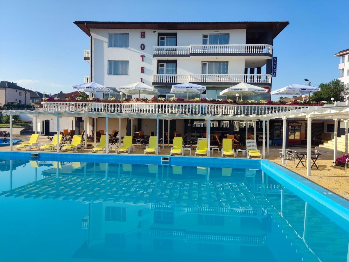 Hotel Elit Kirkovo  Exteriör bild
