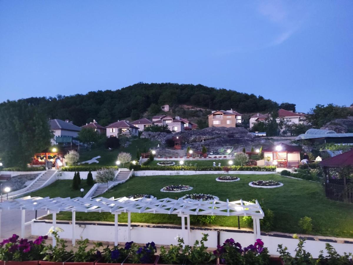 Hotel Elit Kirkovo  Exteriör bild