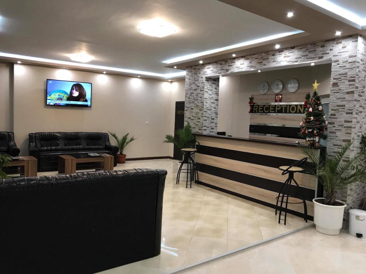 Hotel Elit Kirkovo  Exteriör bild